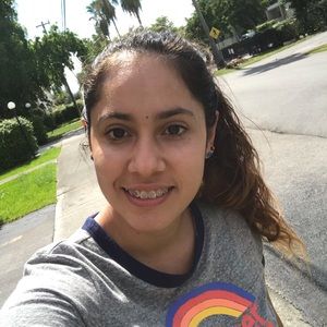 Meet your Posher, Laura